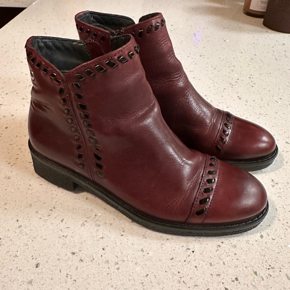 Belwest Burgundy Leather Ankle Boots Booties Size 37G/US 6.5 W Faux Fur Lining